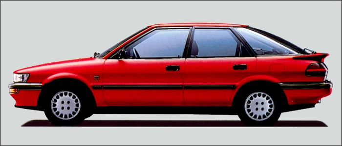 TOYOTA COROLLA Liftback (E9) 1.5